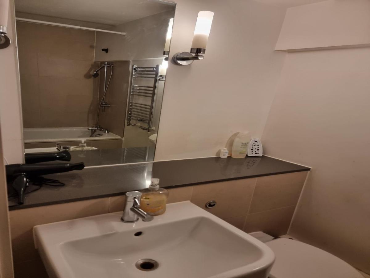 More Than An Hotel Лондон Екстериор снимка
